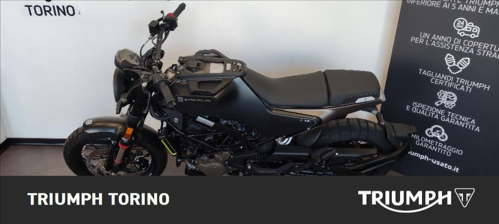 HUSQVARNA Svartpilen 125 4T