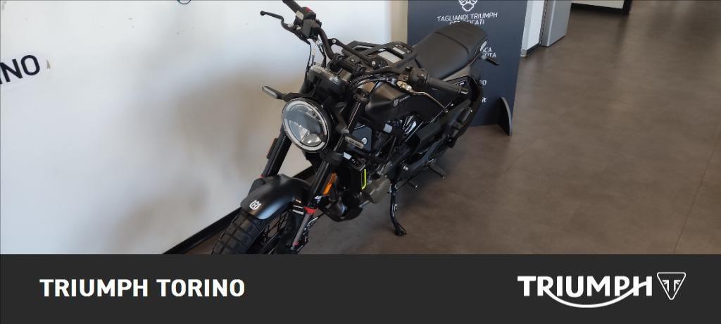 HUSQVARNA Svartpilen 125 4T