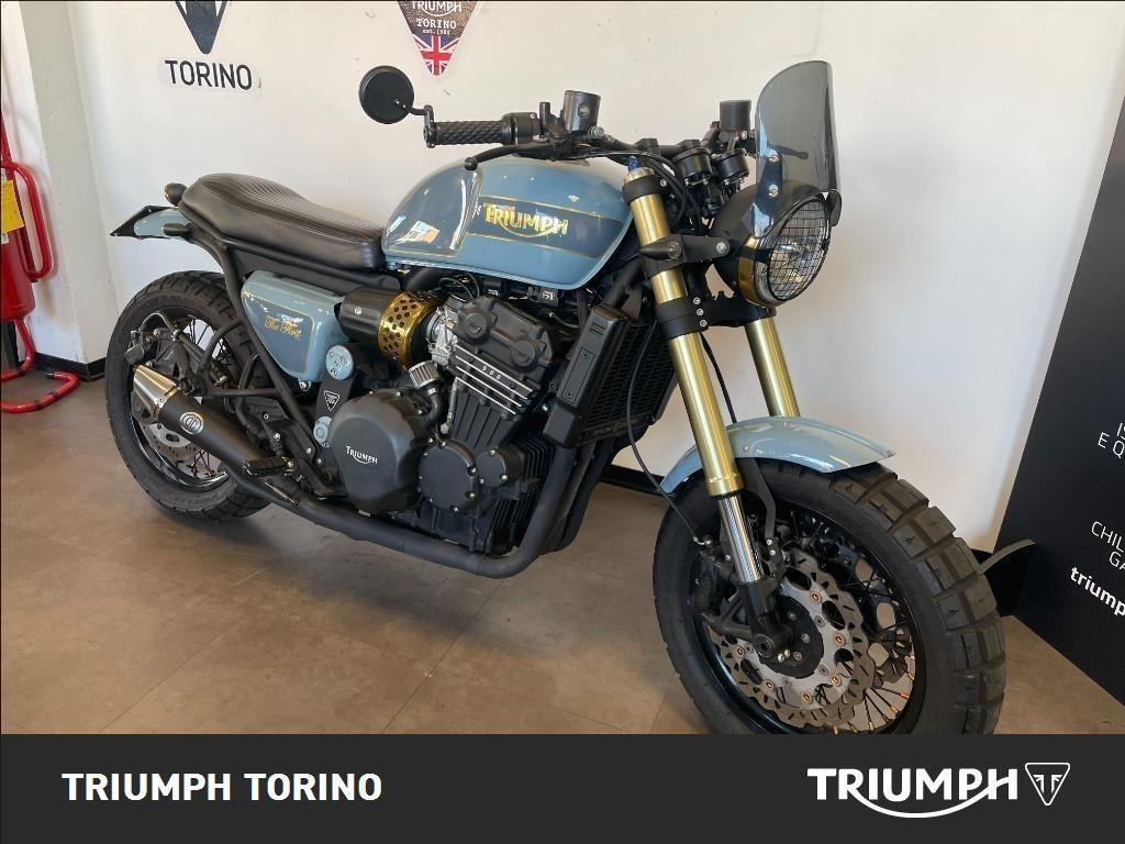 TRIUMPH Trident 900 