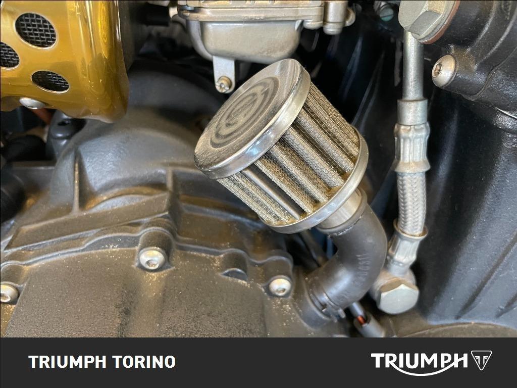 TRIUMPH Trident 900 