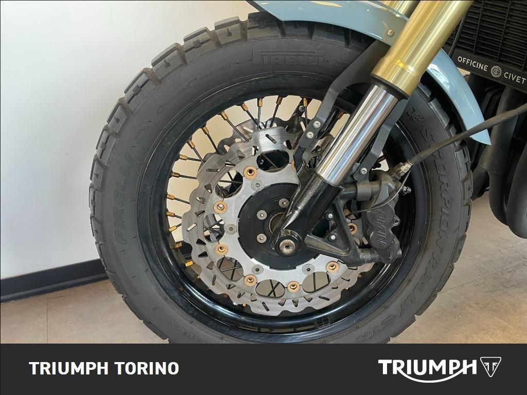 TRIUMPH Trident 900 