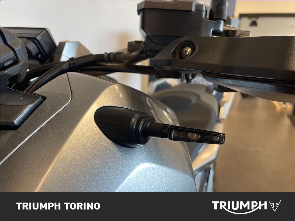 HONDA X-ADV 750 DCT Abs