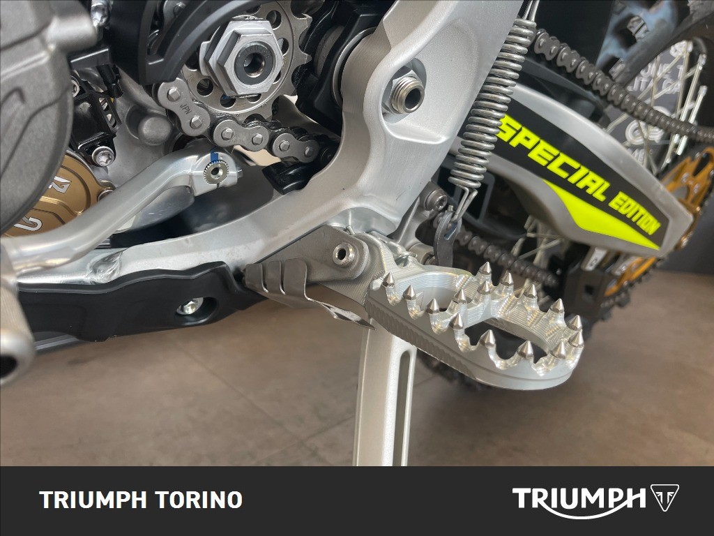 TRIUMPH TF 250 E Abs