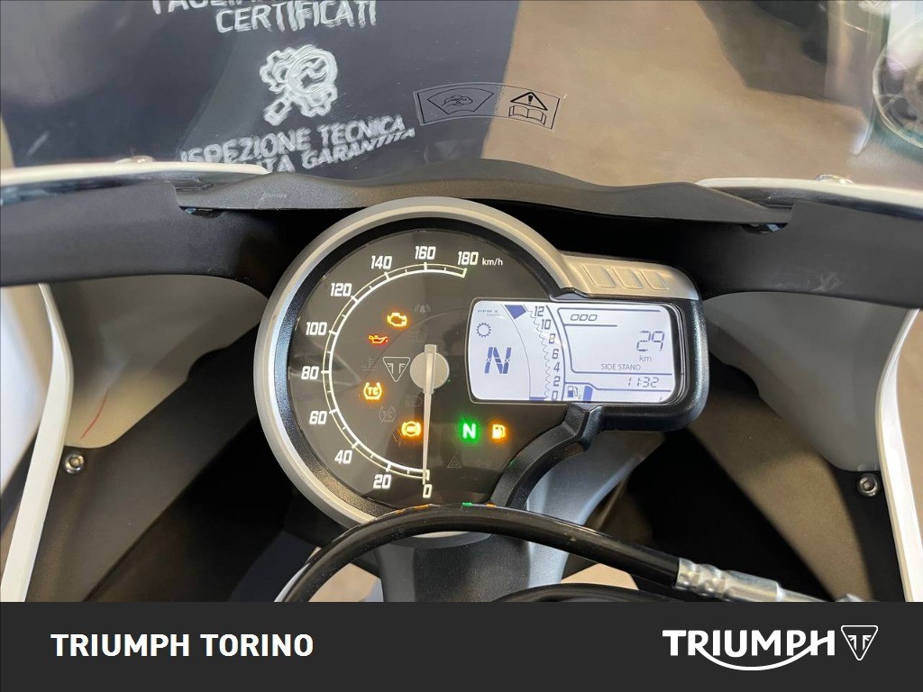 TRIUMPH Thruxton 400 Pearl Metallic White / Storm Grey Abs