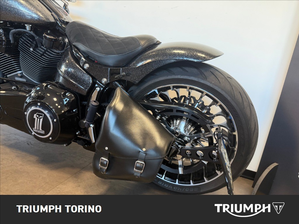 HARLEY-DAVIDSON Softail 1690 Breakout 